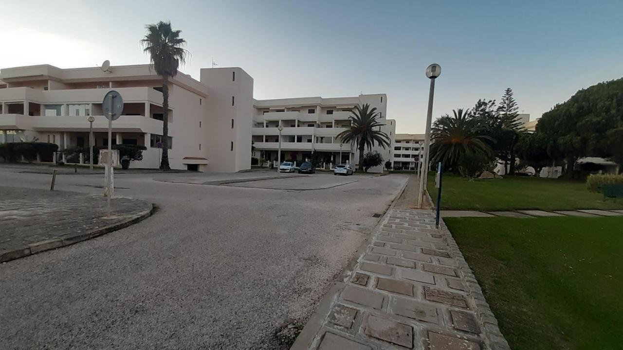 Joanita Beach Apartment Holidays Лагос Екстериор снимка
