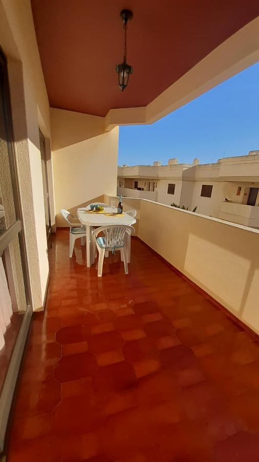 Joanita Beach Apartment Holidays Лагос Екстериор снимка